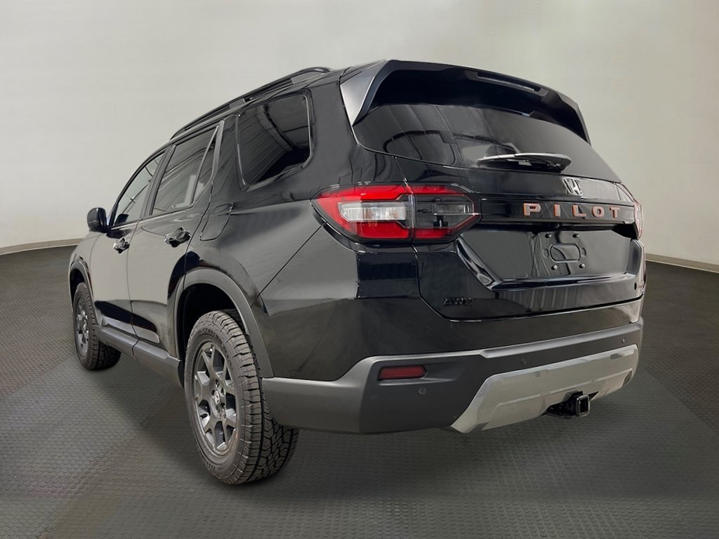 New 2026 Honda Pilot TrailSport image 3