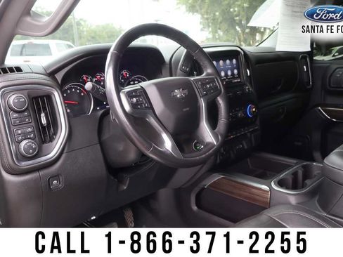 Used 2020 Chevrolet Silverado 1500 RST AWD/4WD image 9