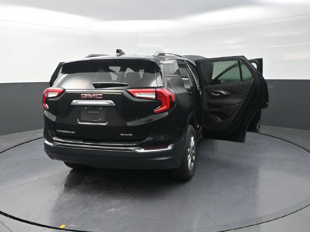 Used 2024 GMC Terrain SLT AWD/4WD image 44