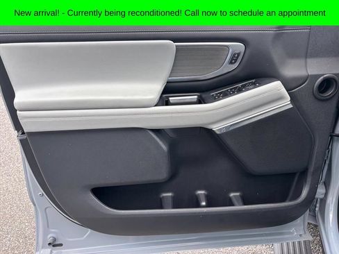 Used 2025 Ford Expedition Platinum AWD/4WD image 8