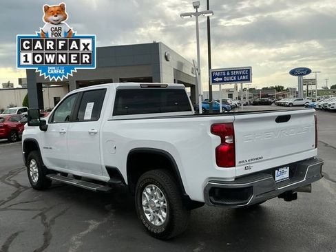 Used 2024 Chevrolet Silverado 2500 LT AWD/4WD image 3