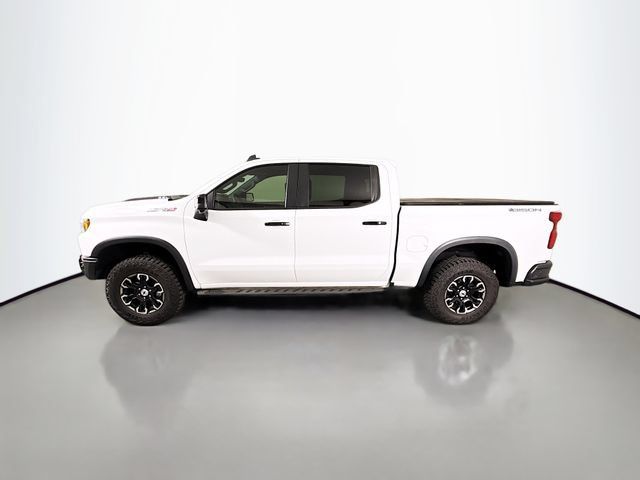 Used 2024 Chevrolet Silverado 1500 ZR2 w/ ZR2 Bison Edition AWD/4WD image 4