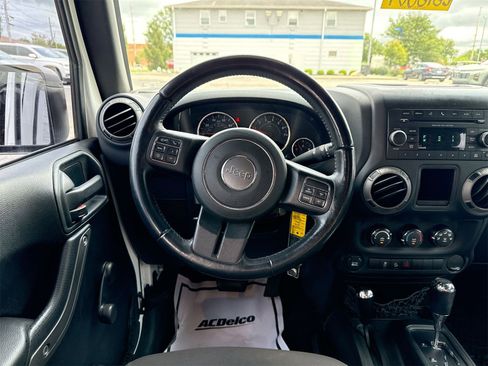 Used 2016 Jeep Wrangler Unlimited Sport w/ Connectivity Group image 12