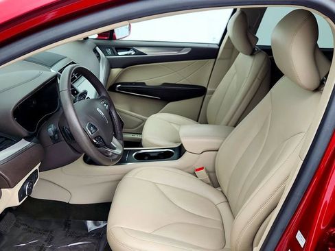 Used 2019 Lincoln MKC Premiere image 19