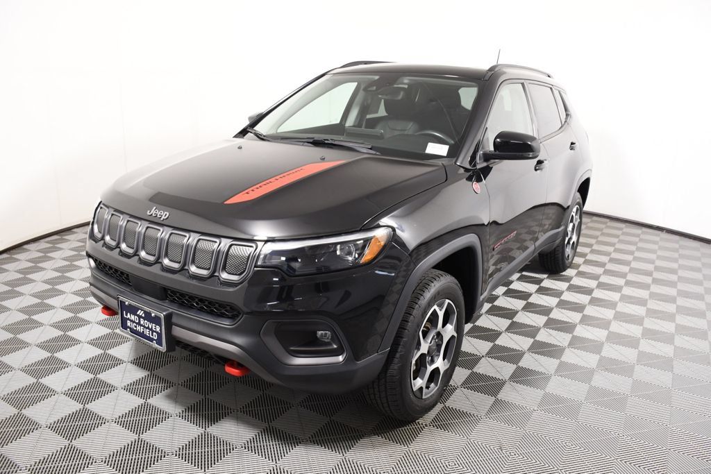Used 2022 Jeep Compass Trailhawk w/ Trailhawk Elite Group AWD/4WD image 1