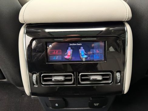 Used 2025 Lincoln Aviator Reserve w/ Equipment Group 201A image 19