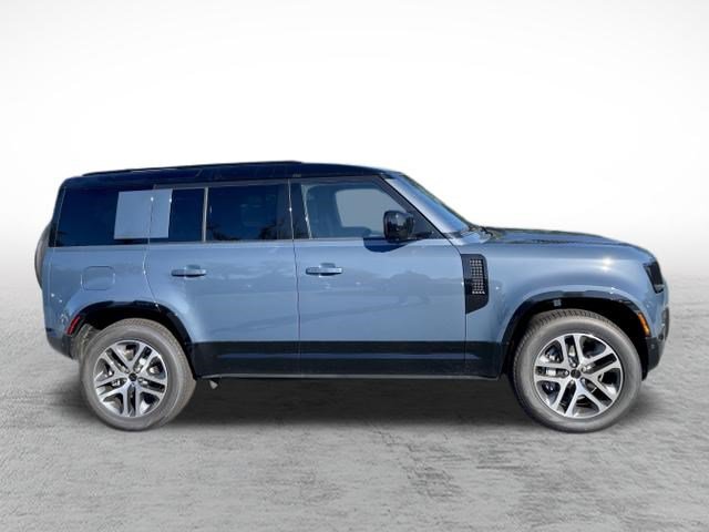 New 2026 Land Rover Defender 110 X-Dynamic SE AWD/4WD image 4