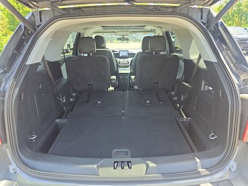 Certified 2023 Ford Explorer XLT w/ Equipment Group 202A AWD/4WD image 8