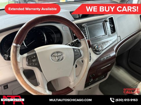 Used 2011 Toyota Sienna XLE image 17