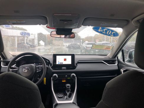 Certified 2024 Toyota RAV4 LE image 27