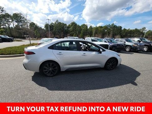 Used 2025 Toyota Corolla XSE image 18