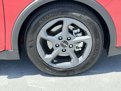 Used 2025 Kia K4 LXS image 14