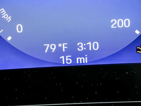 New 2026 Porsche Macan Electric image 9