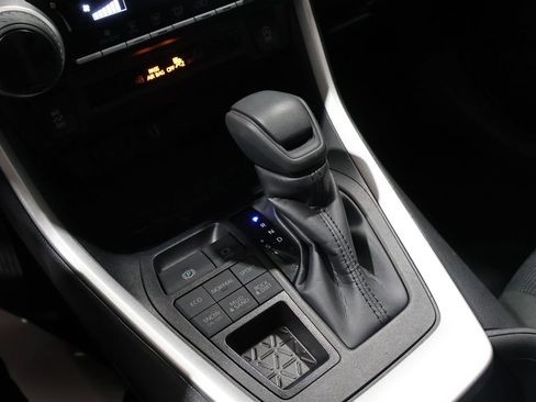 Used 2025 Toyota RAV4 LE image 30