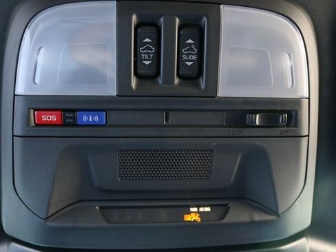 Certified 2025 Subaru Crosstrek 2.5i Sport w/ Crosstrek Mirror Package image 36