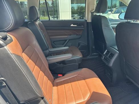 Used 2021 Volkswagen Atlas SEL Premium AWD/4WD image 16