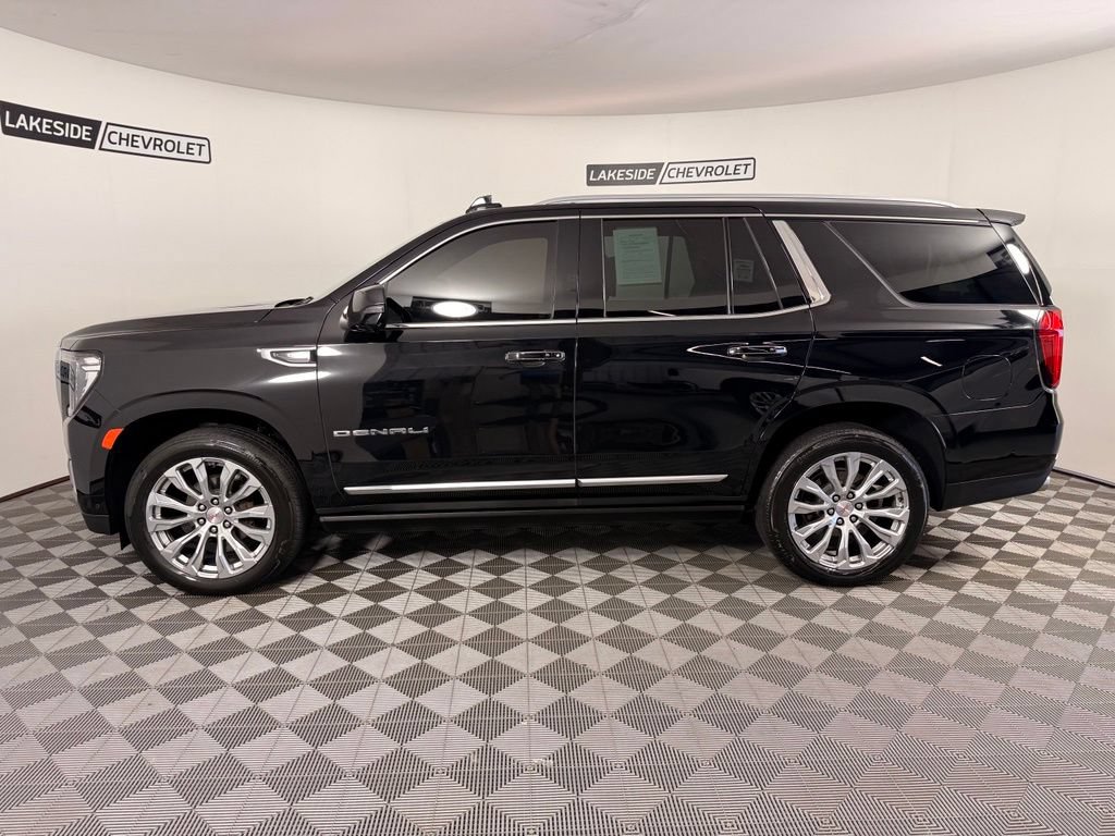 Used 2024 GMC Yukon Denali w/ Denali Reserve Package AWD/4WD image 3