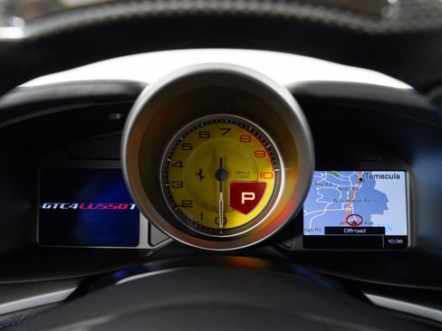 Used 2019 Ferrari GTC4Lusso T RWD image 20