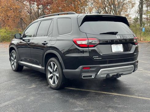 Certified 2025 Honda Pilot Elite image 6