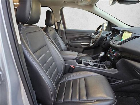 Used 2019 Ford Escape Titanium FWD image 17