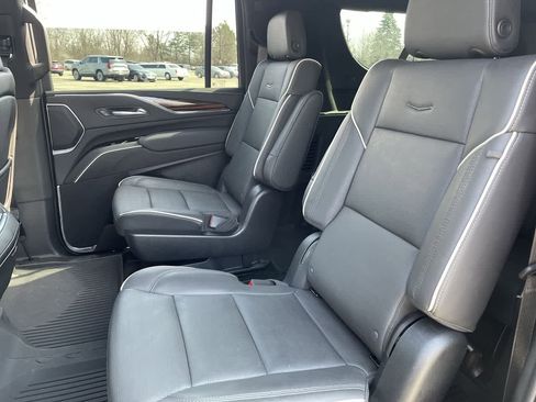 Used 2024 Cadillac Escalade ESV Premium Luxury AWD/4WD image 20