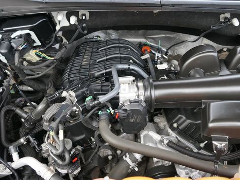 Used 2018 Ford F150 XLT image 28