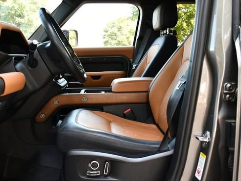 Used 2023 Land Rover Defender 130 X AWD/4WD image 11