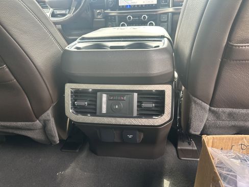 Used 2023 Ford F350 King Ranch w/ Chrome Package image 25