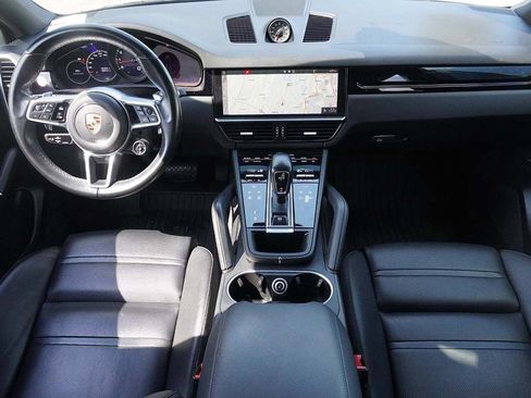 Used 2021 Porsche Cayenne Coupe AWD/4WD image 33