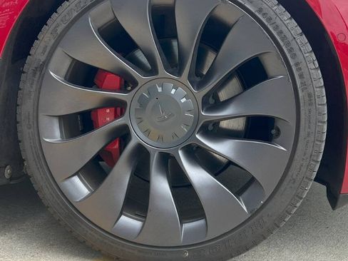 Used 2021 Tesla Model 3 Performance image 39