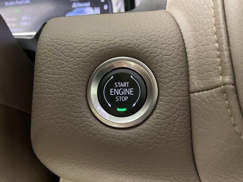 Used 2024 GMC Yukon Denali w/ Max Trailering Package image 16