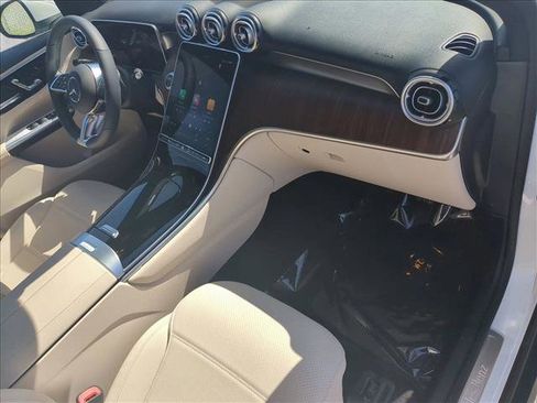 Certified 2026 Mercedes-Benz GLC 300 image 24