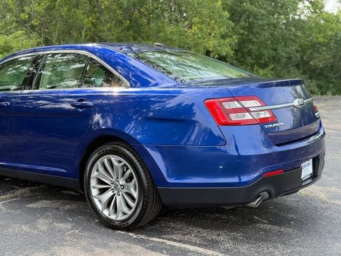 Used 2013 Ford Taurus Limited FWD image 13