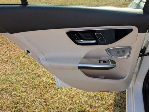 Used 2022 Mercedes-Benz C 300 4MATIC Sedan image 28