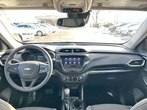 Used 2021 Chevrolet TrailBlazer LT w/ Convenience Package image 20