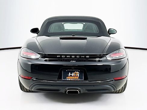Used 2024 Porsche 718 Boxster RWD image 7