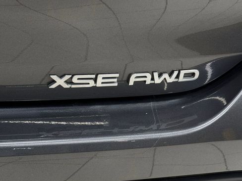 Used 2023 Toyota Highlander XSE AWD/4WD image 37