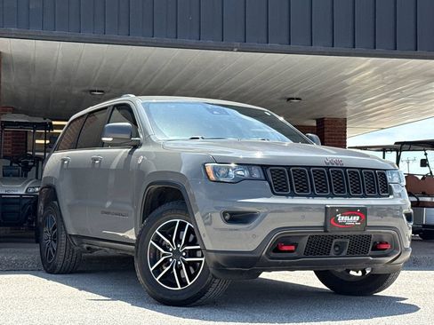 Used 2019 Jeep Grand Cherokee Trailhawk AWD/4WD image 1