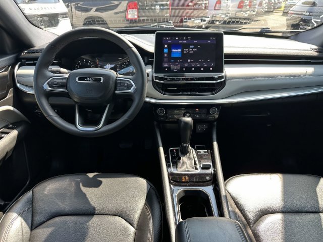 Certified 2024 Jeep Compass Limited AWD/4WD image 8
