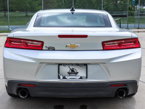 Used 2016 Chevrolet Camaro LT RWD image 17