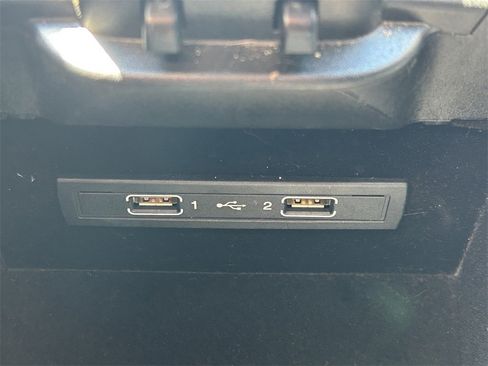 Used 2016 Mercedes-Benz CLS 400 image 23