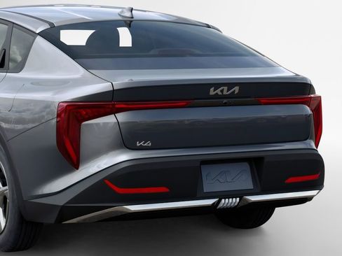 New 2026 Kia K4 FWD image 13