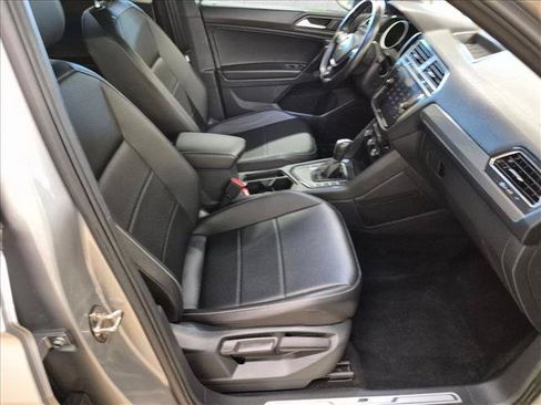 Used 2021 Volkswagen Tiguan SE R-Line FWD image 24