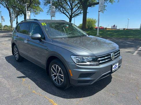 Used 2021 Volkswagen Tiguan S AWD/4WD image 3