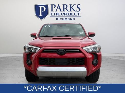 Used 2021 Toyota 4Runner TRD Off-Road Premium w/ Moonroof Package AWD/4WD image 2