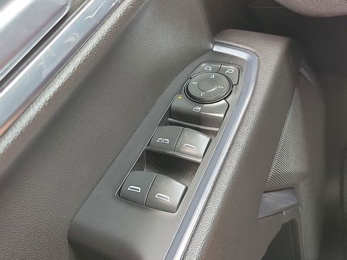 Used 2023 GMC Sierra 1500 Elevation AWD/4WD image 13