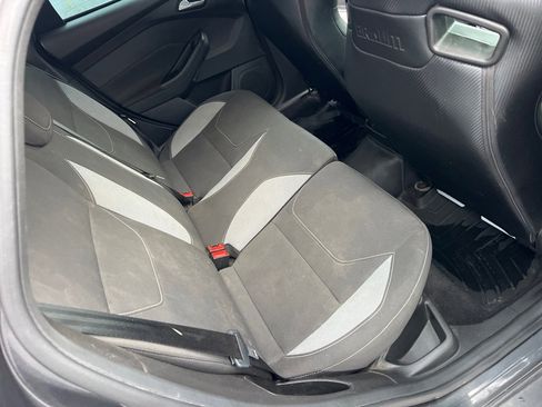 Used 2018 Ford Focus ST FWD image 16