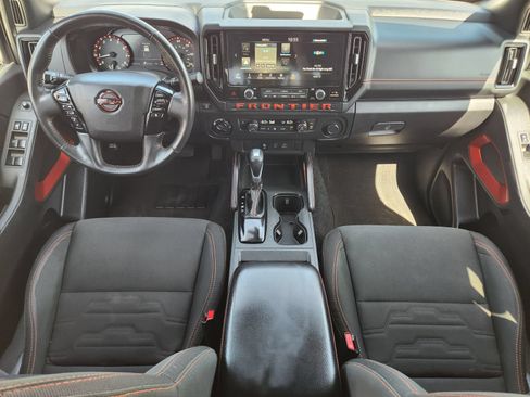 Used 2025 Nissan Frontier PRO-4X w/ Tow Package AWD/4WD image 29
