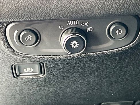 Used 2018 GMC Terrain SLT w/ Preferred Package image 10