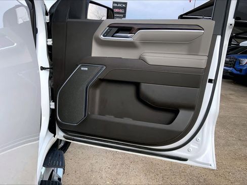 Certified 2023 GMC Sierra 1500 SLT image 21